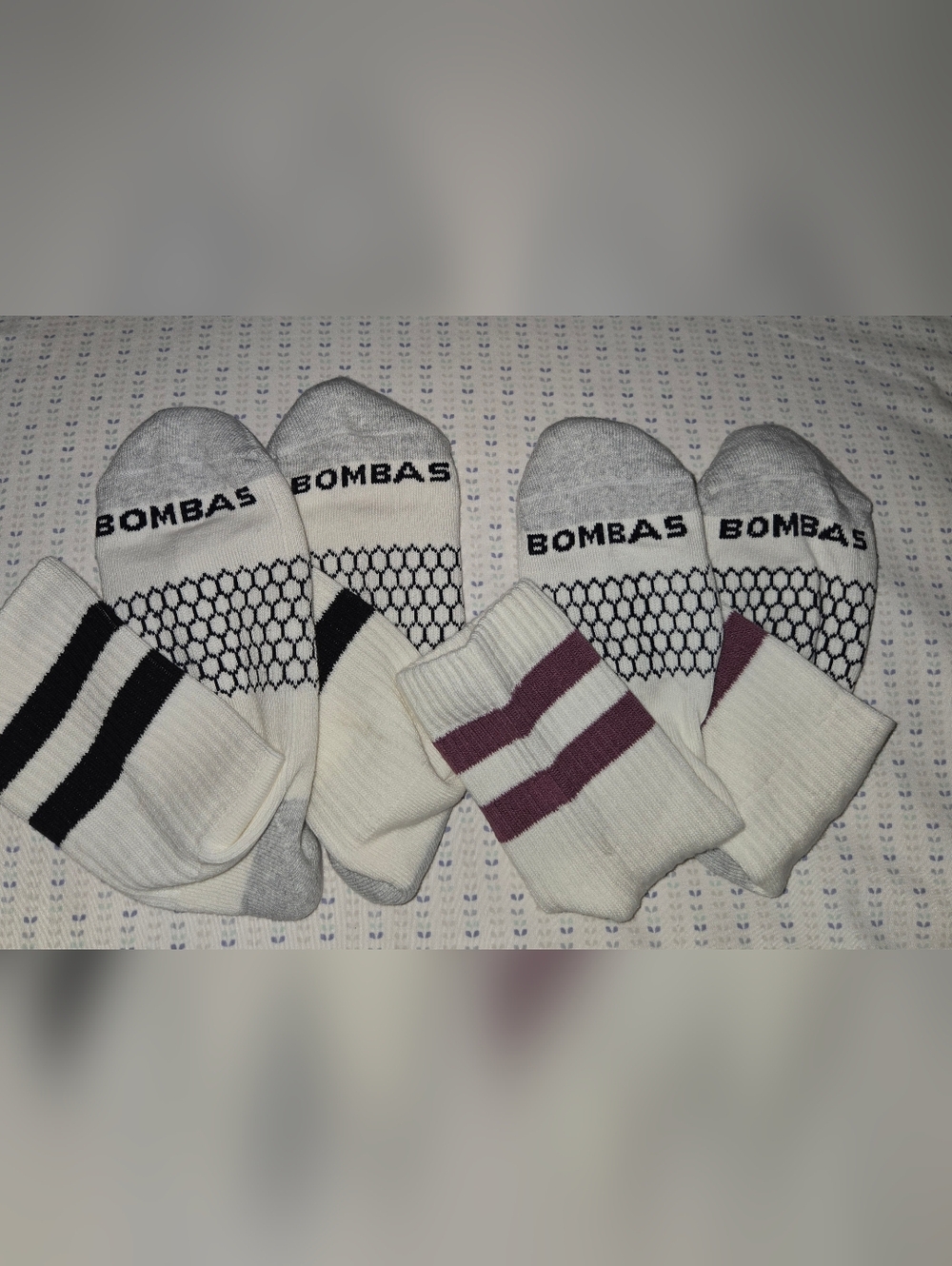 Bombas Half Calf Retro Stripe Socks - White with Black & Wine Medium - Picture 3 of 3